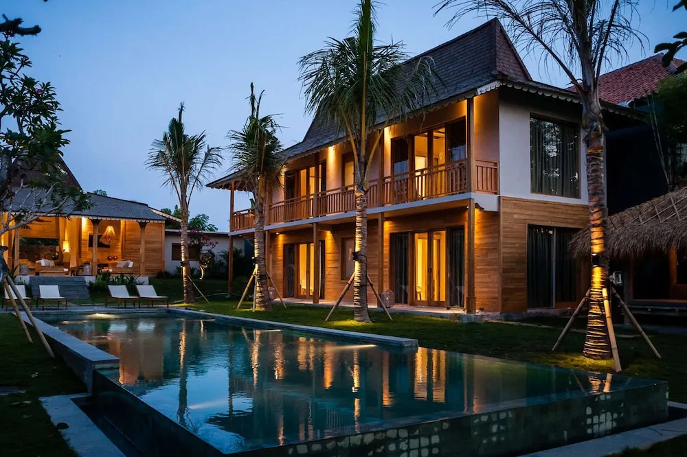 Luxury 5 Bedroom Villa With Private Pool, Bali Villa 2022