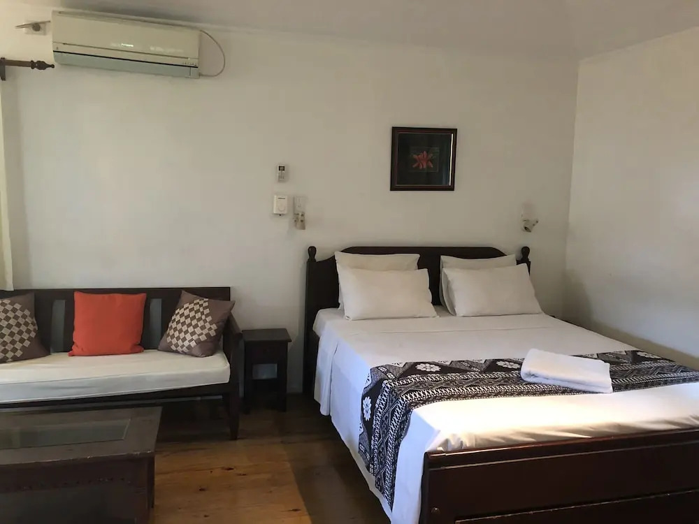 Five Princes Hotel by null