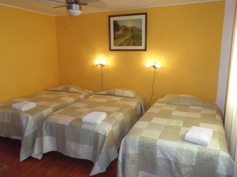 Standard Triple room