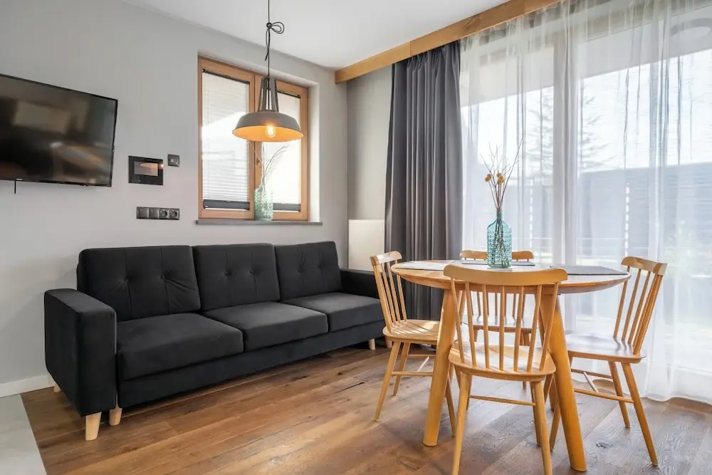 1 Bedroom Basement Apartment with balcony and with mountain view