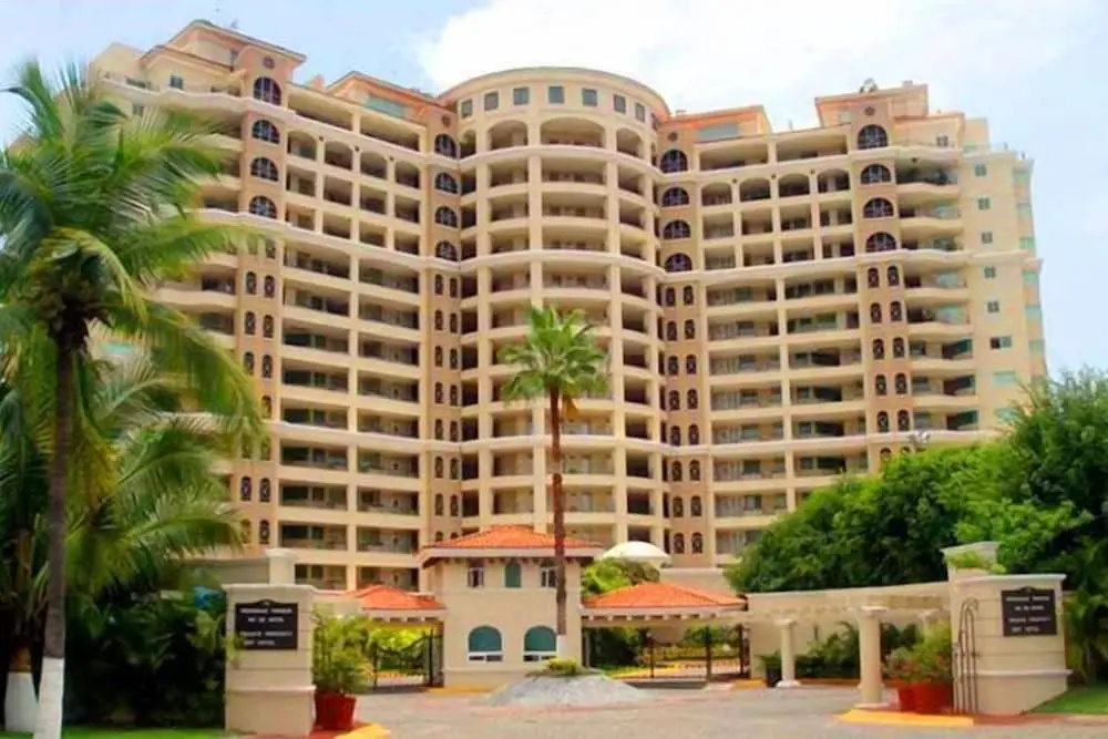 Residence B.ViewGrand 4BR by Villas HK28