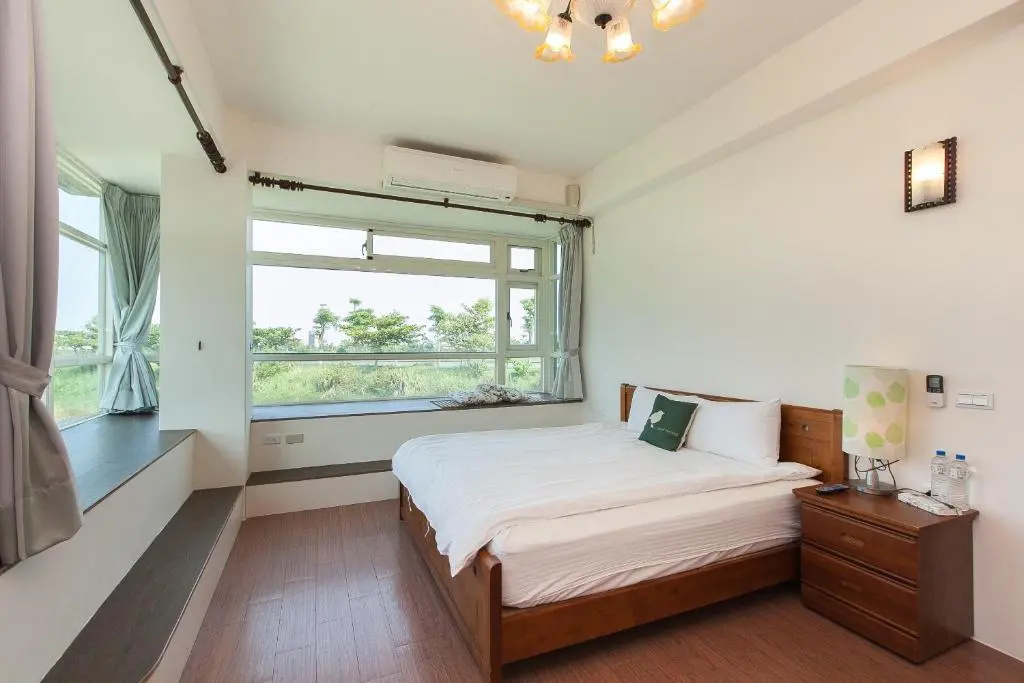 Superior Double room (full double bed)