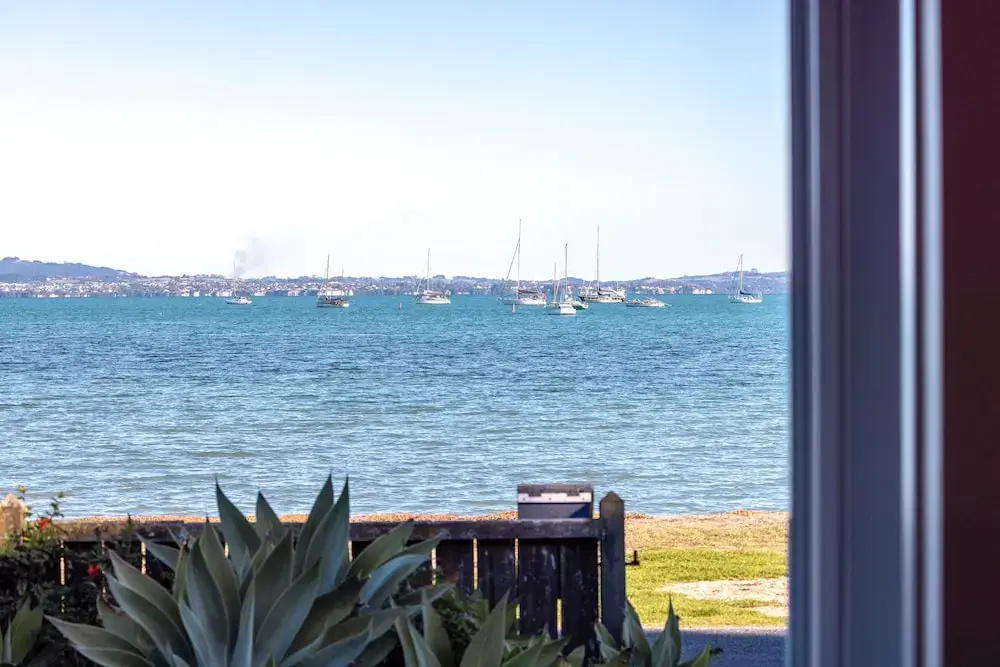Beach & Waterfront