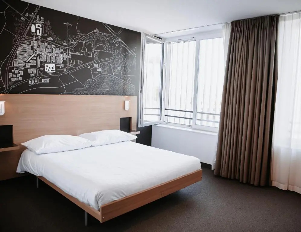 Standard Double room (full double bed)