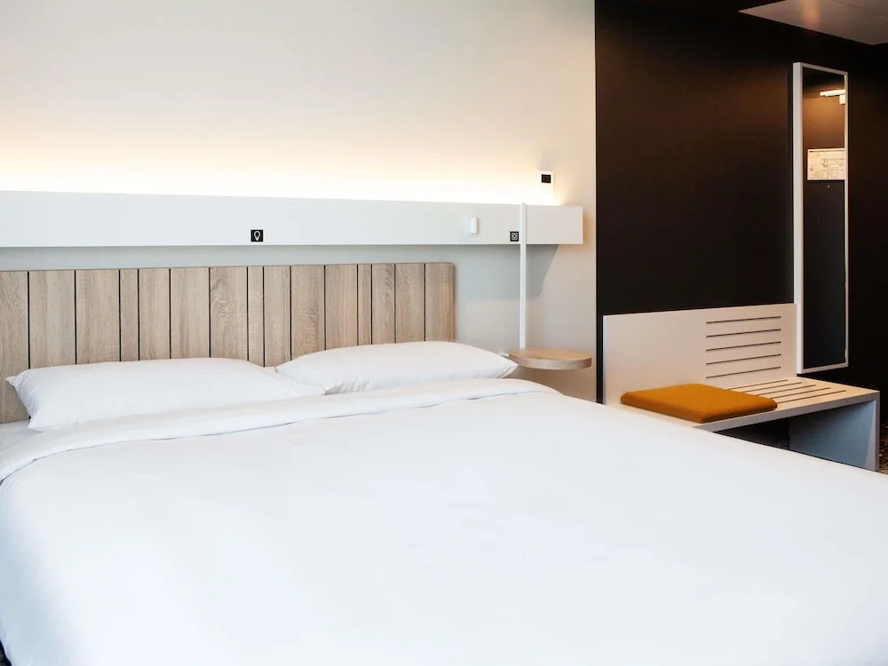 Отель Ibis Berlin Airport в Берлине
