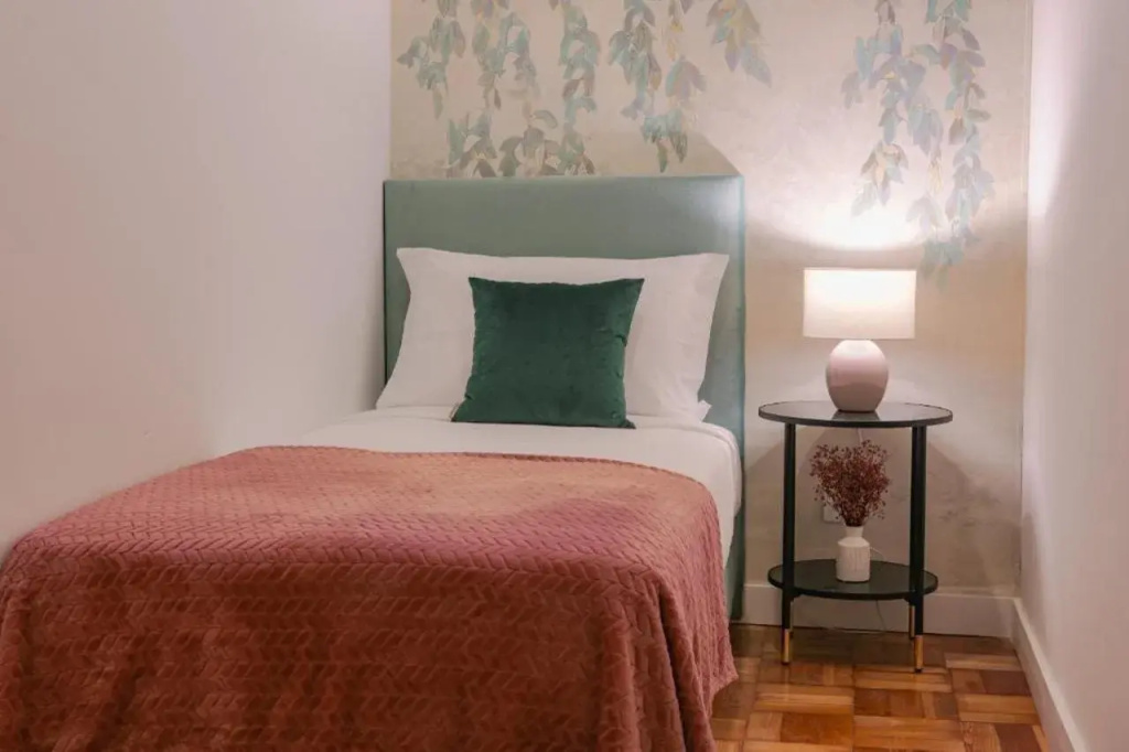 Succeed Campo Pequeno Suites