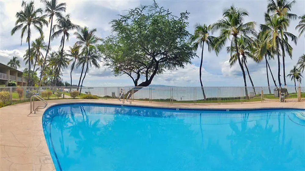 Hale Pau Hana Beach Resort - Général