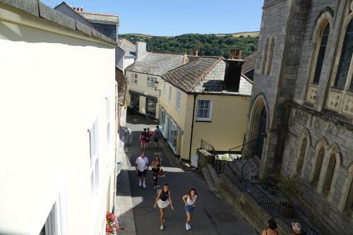 Image 12