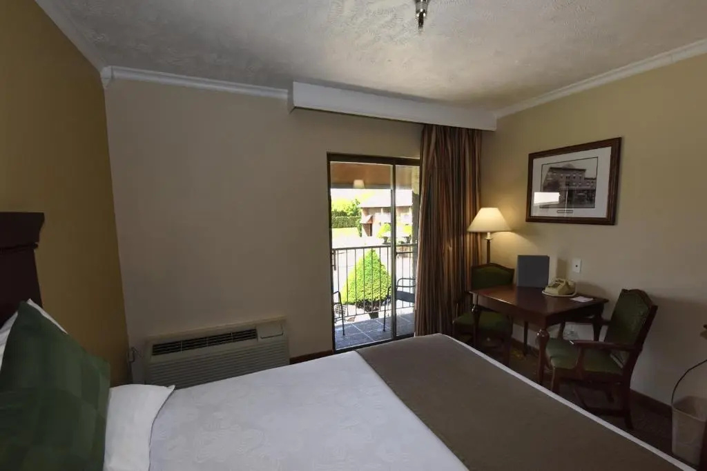 Standard room with balcony