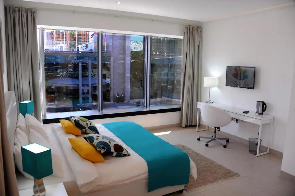 Deluxe Suite