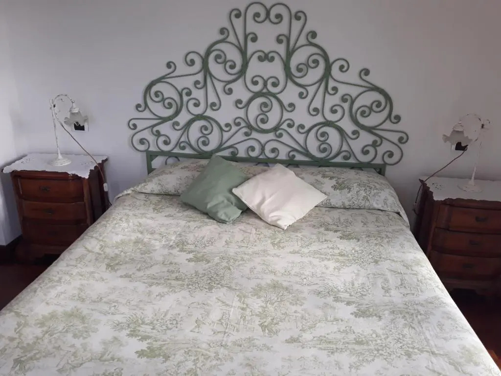 Deluxe Double room with balcony and with sea view (full double bed)