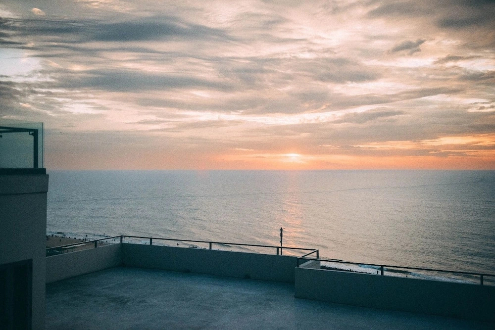 Ocean Breeze Apartments - фото 20