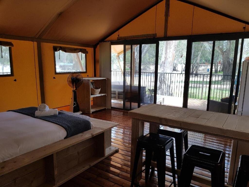 McLean Beach Holiday Park by null