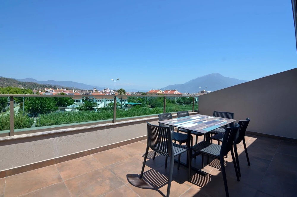 Balcony & Terrace