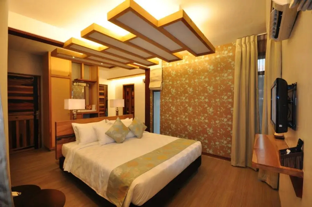 Executive Double room (full double bed)