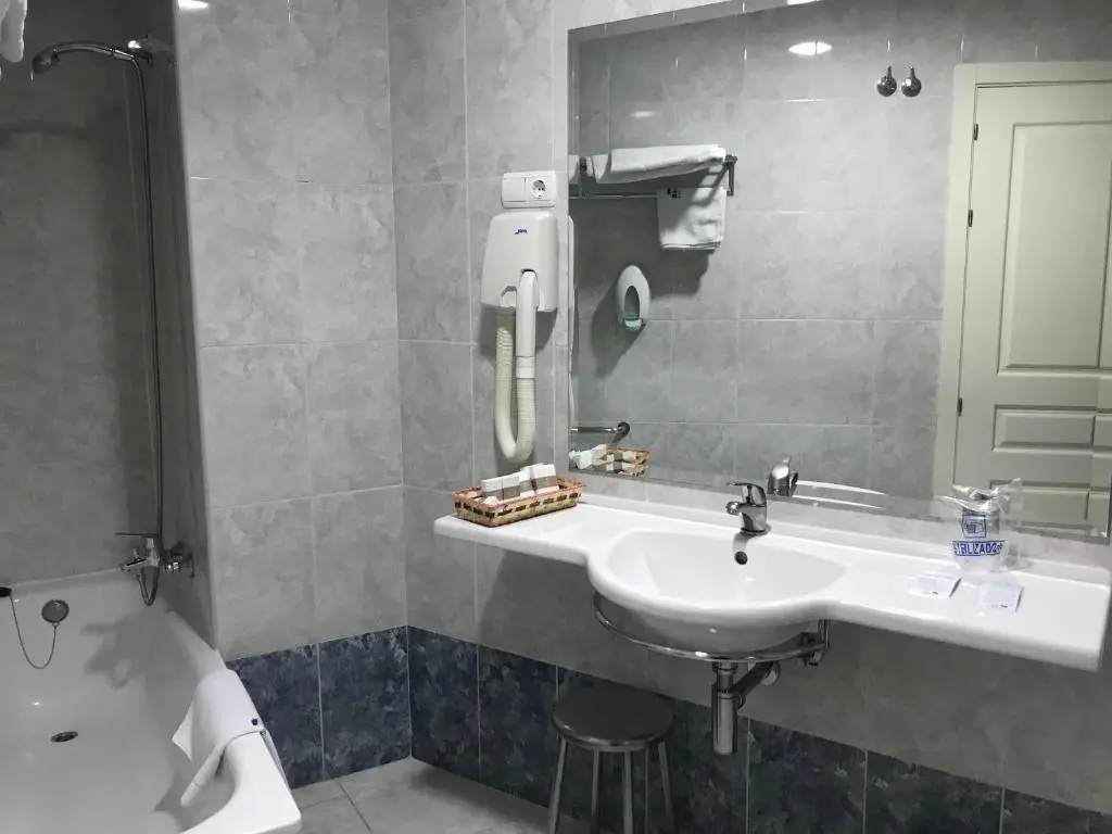 Hotel Alfonso VIII - Chambres