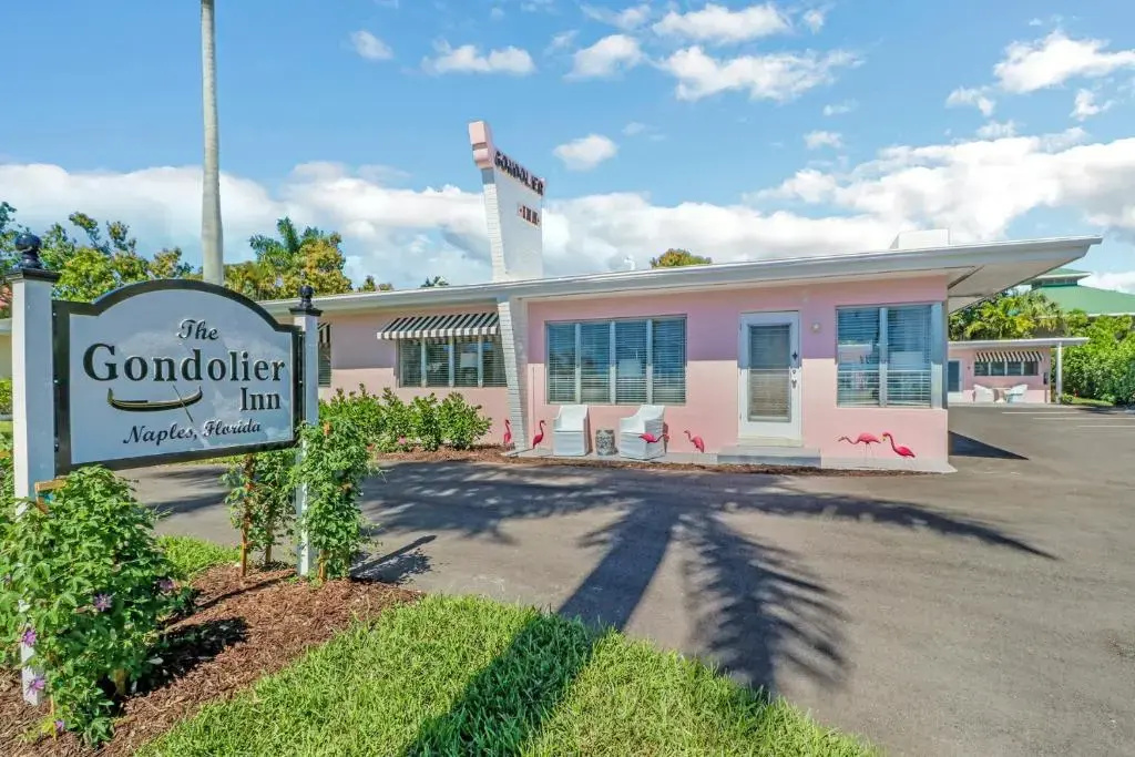 Gondolier Apartments & Inn