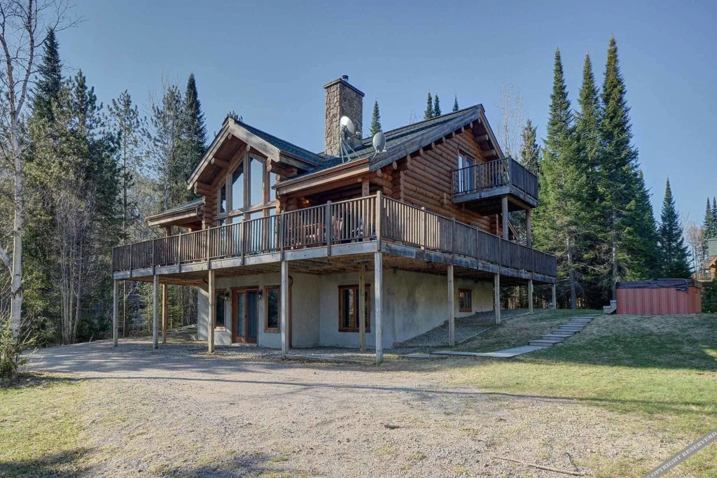 Chalet Nanook Of The North