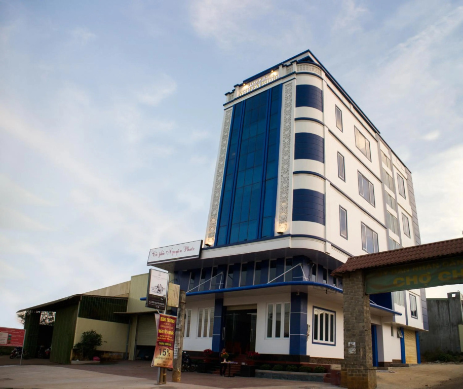 Nguyen Phuoc Hotel
