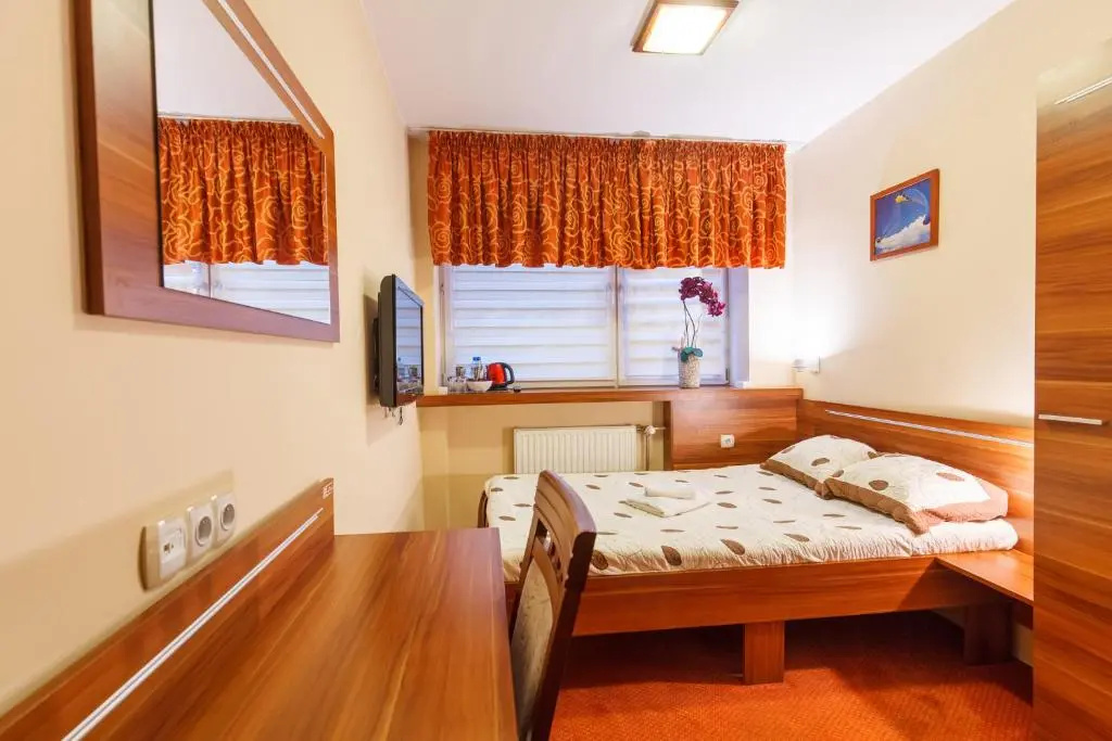 Comfort room