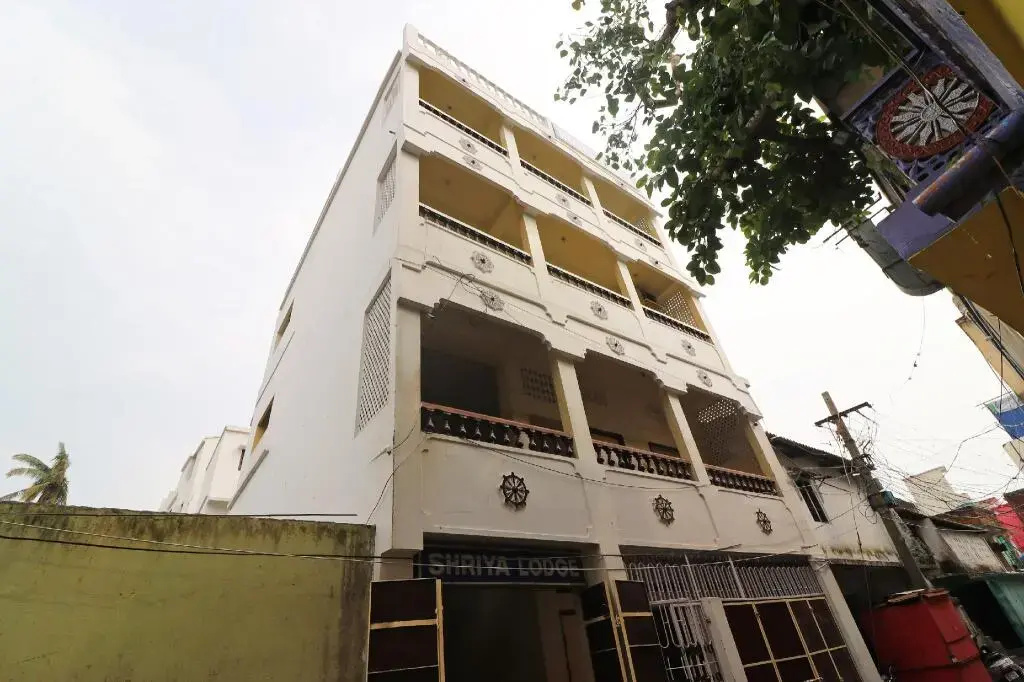 Hotel Shriya by OYO Rooms
