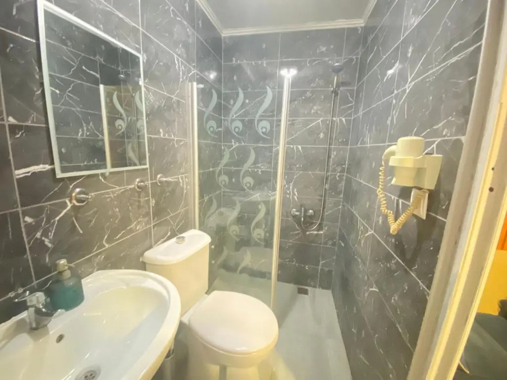 Economy Double room (full double bed)
