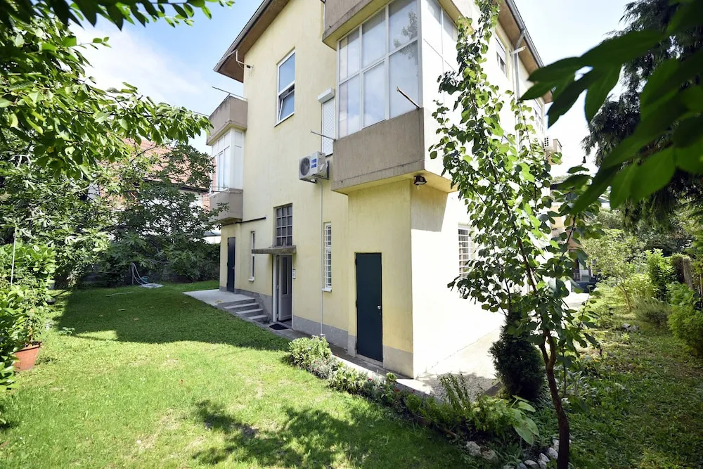 Maja Superior Apartment with Balcony