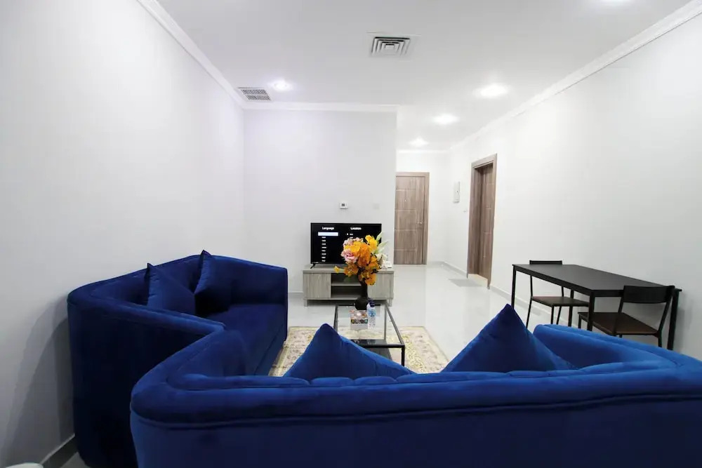 Star Night Furnished Apartments - фото 11