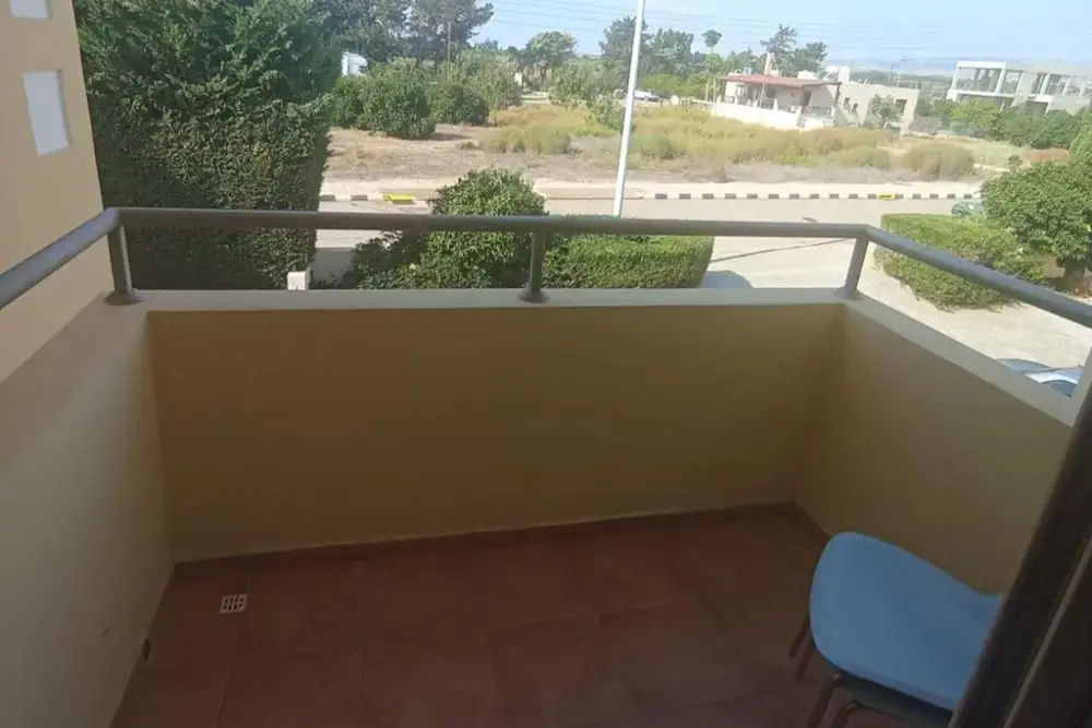 2 Bedroom House Sleeps 6 - Pool, Hot Tub, Garden
