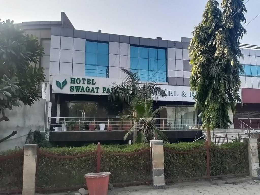 OYO 23661 Hotel Swagat Palace