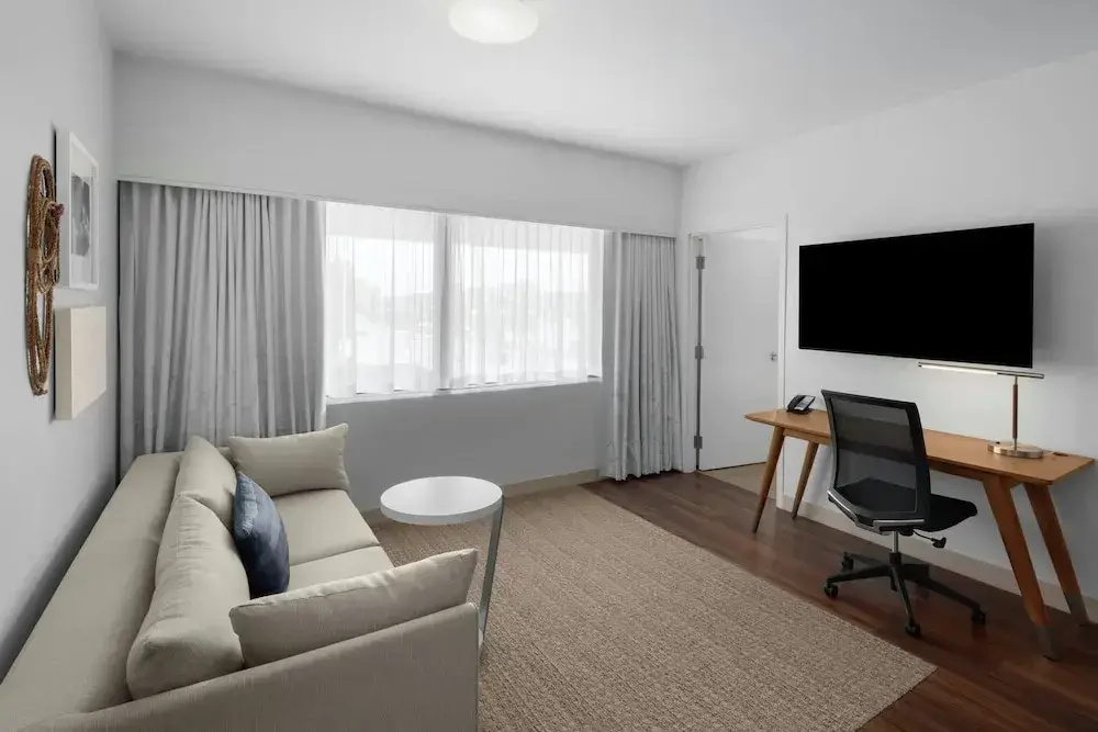 Double Suite with river view (full double bed)