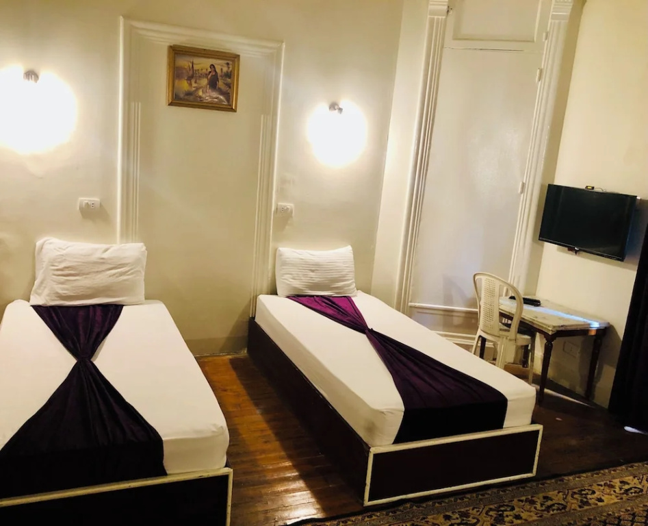 Economy room