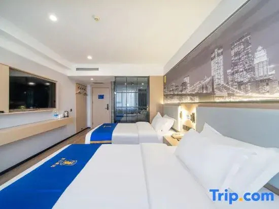 Premier room