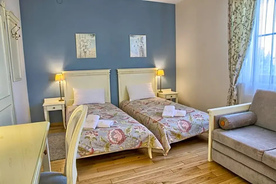Villa Estera - Hotel & Restauracja - Chambres