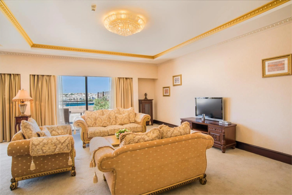Grand Hotel Excelsior, Malta — 6