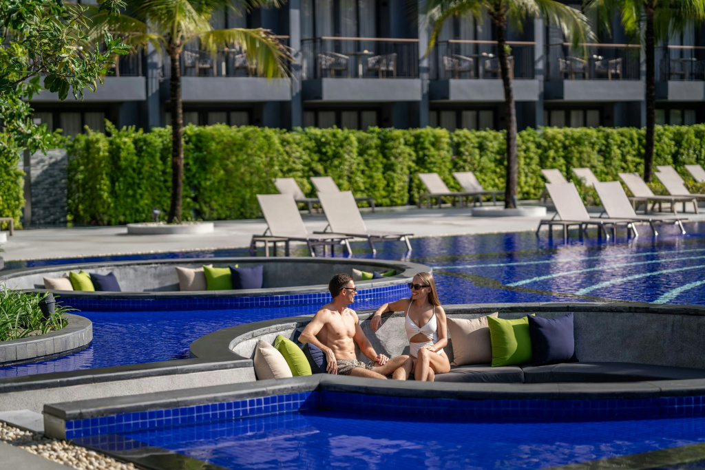 Отель Courtyard By Marriott Phuket Chalong Bay Resort в Чалонге