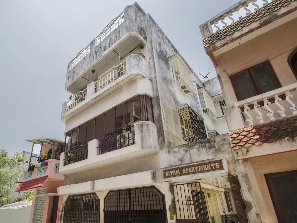 OYO 12433 Home Sea View 2BHK Near Rock Beach