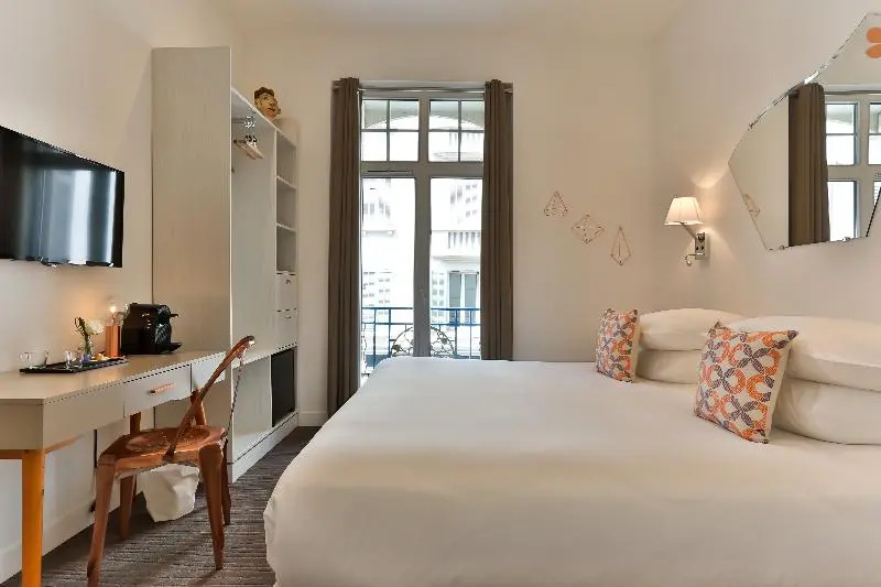 Standard Double room with balcony (full double bed)