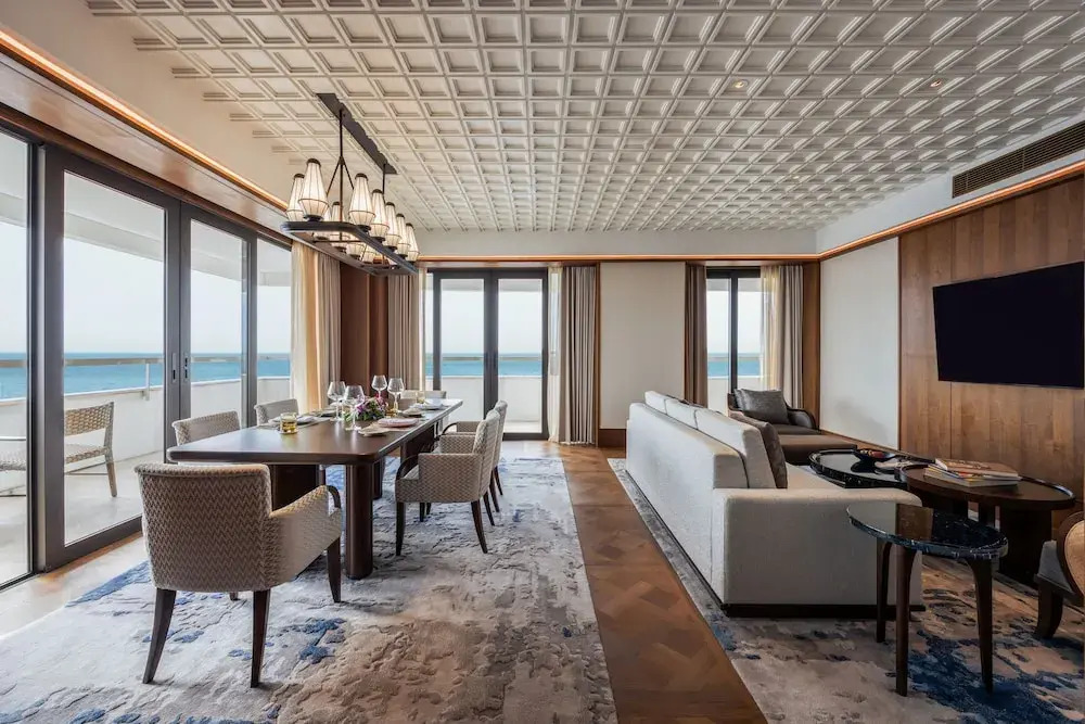 Bali Beach Hotel - фото 8