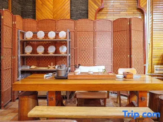 Jinghong City Tailai Inn (Gaozhuang Xishuangbanna Starlight Night Market Branch)