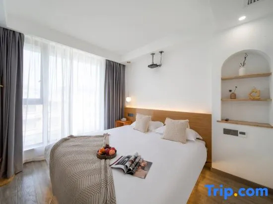Double Suite (full double bed)