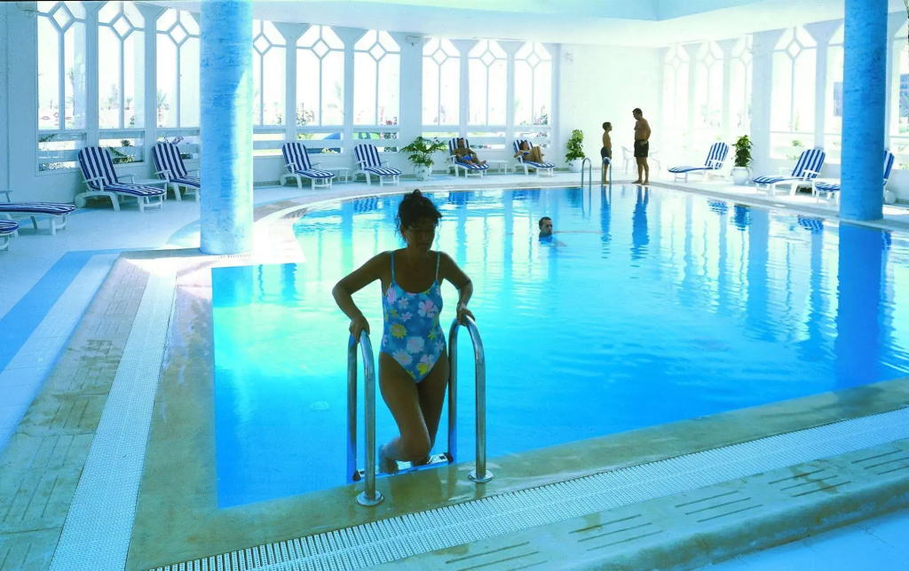 Hotel photo 12