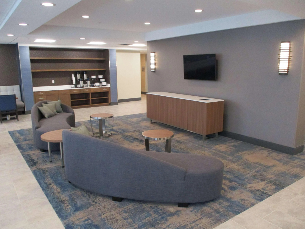 Lobby & Reception