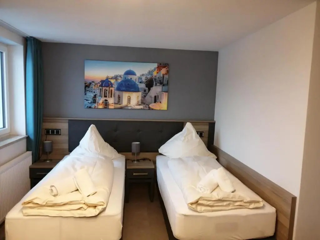 Standard Double room (full double bed)
