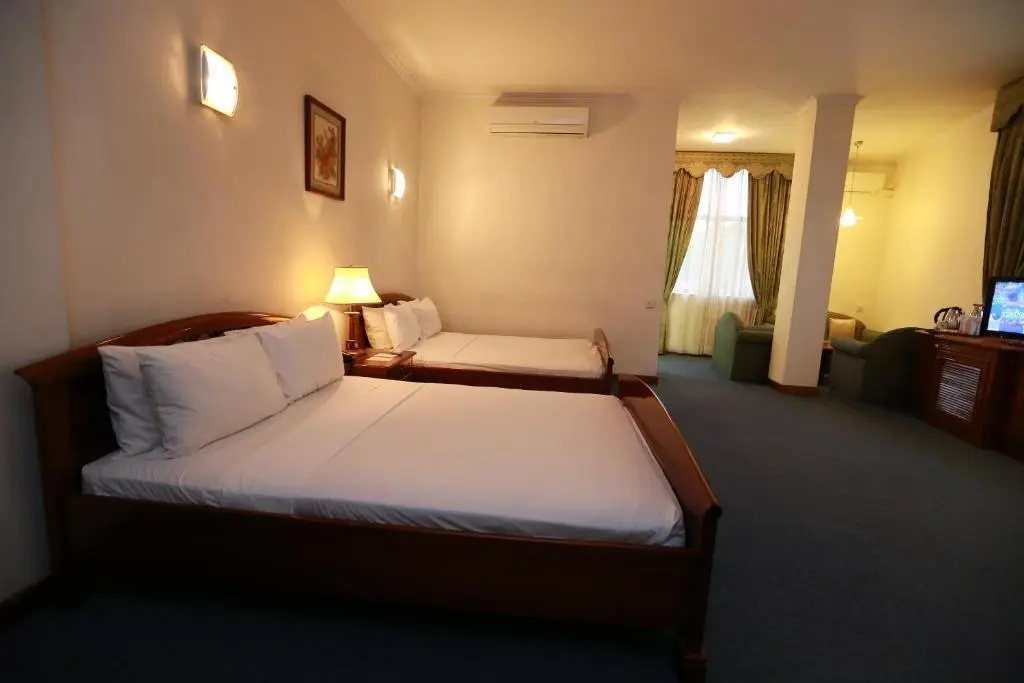 Deluxe Family room