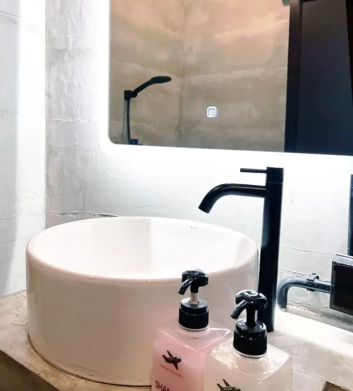 Отель Airport Mini Hostel at Don Muang Airport в Бангкоке