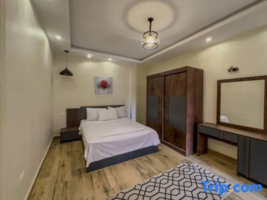 CK 903 . Spacious 2BR Apt., 2 Baths