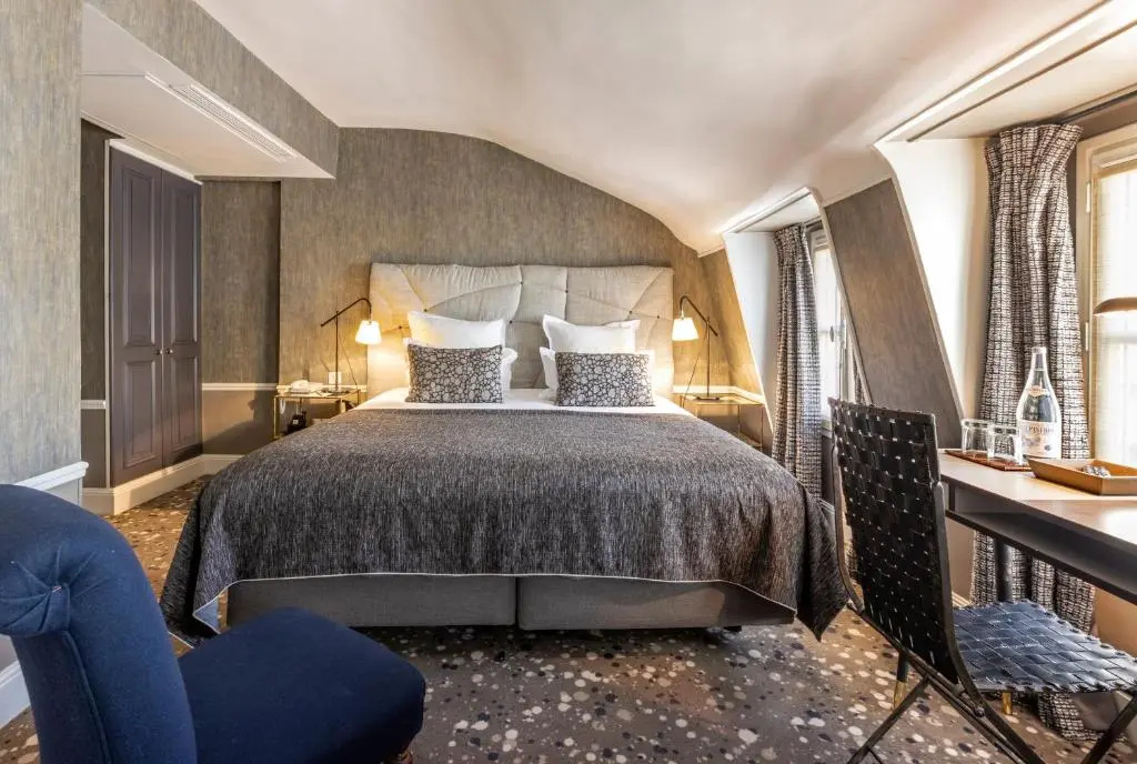 Club Double room (twin beds)