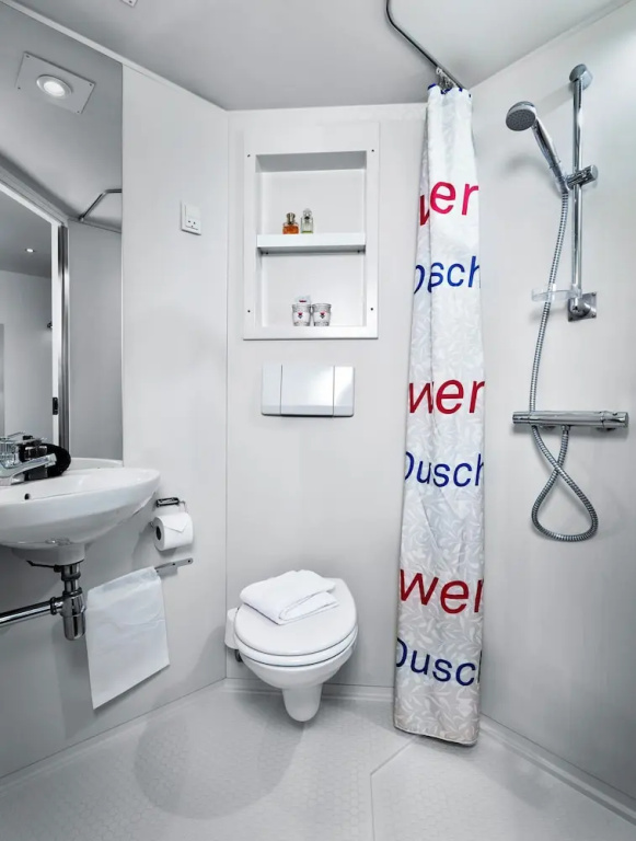 Economy room