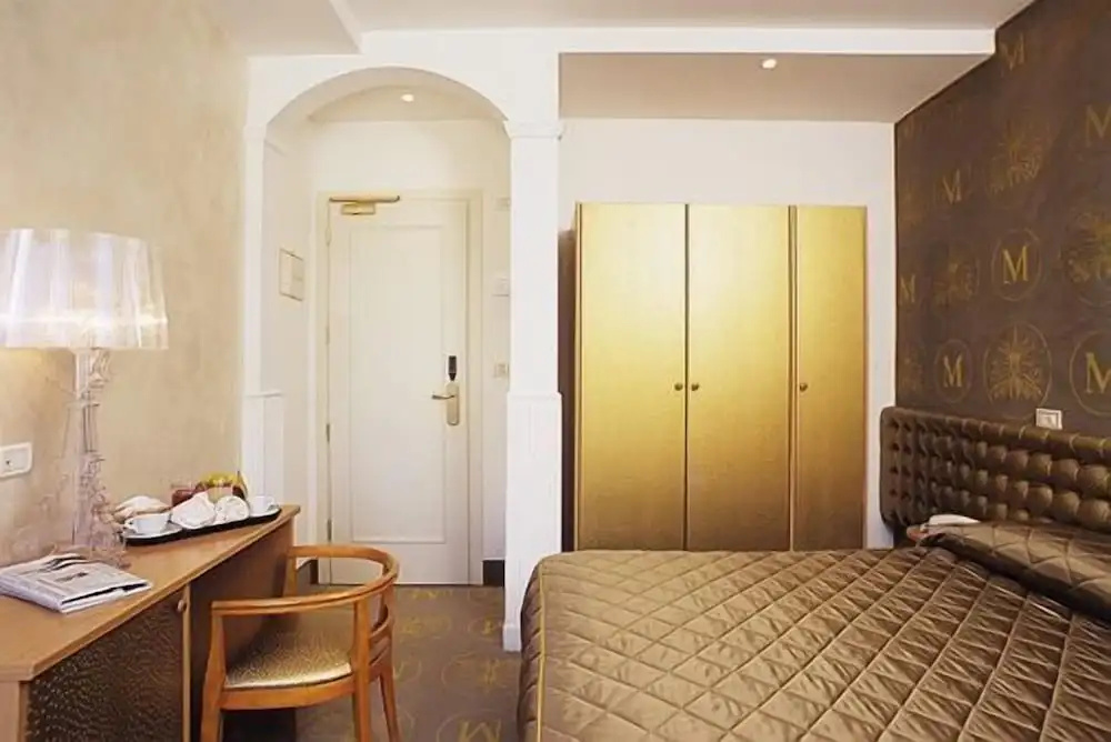 M Glamour Hotel - Chambres